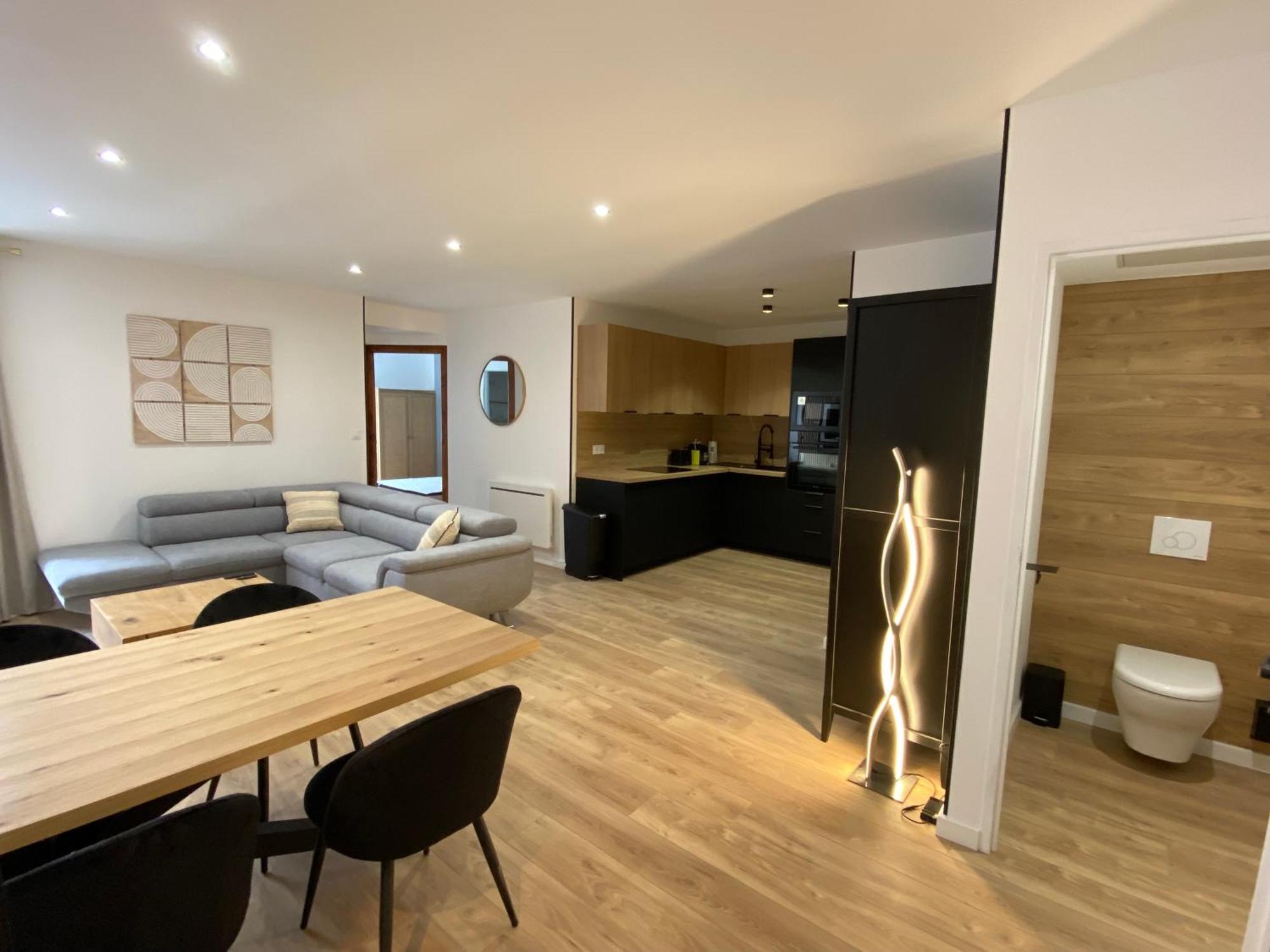 Apartamento Madonna Elegance, Proche Sanctuaire, 95M2 Lourdes Exterior foto