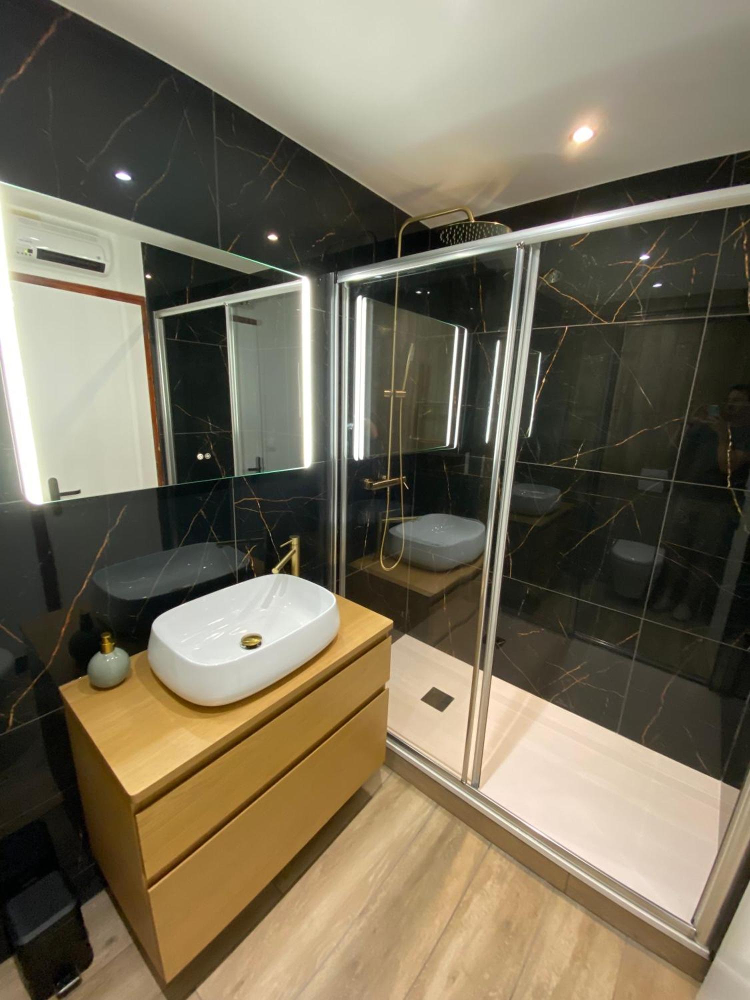 Apartamento Madonna Elegance, Proche Sanctuaire, 95M2 Lourdes Exterior foto